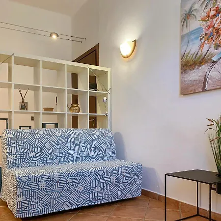 Station Essential With Parking * 费拉拉