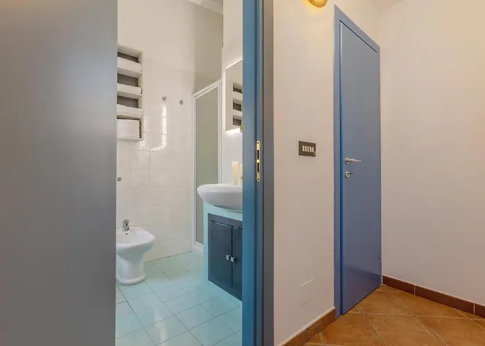 Guesthost - Station Essential With Parking Appartement *