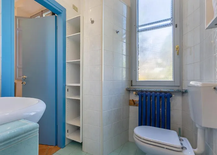 Appartement Guesthost - Station Essential With Parking Ferrara